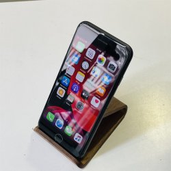 iPhone 8 64Go Noir - iPhone reconditionné -Livré en boîte avec les accessoires