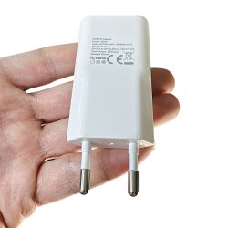 Chargeur type-C 20W ultra fin pour iphone 14/13/12/11/X  Super pratique pour voyageurs.