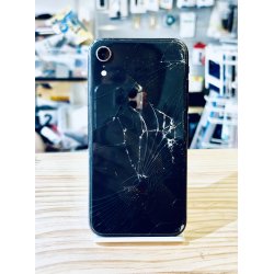 Châssis iPhone XR noir d'occasion pour pièces détachées.